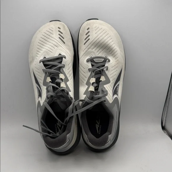 Altra Paradigm 8 men’s 10 Dual-Tone Athletic Sneakers s4